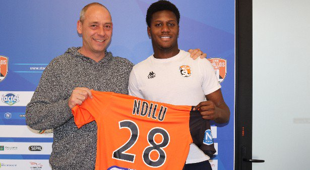 TeamMercato's tweet photo. La #Juventus tente de recruter le jeune attaquant de #Laval  Bridge #Ndilu (17) selon Ouest France 
https://t.co/ye9gz7qSfV https://t.co/ID42mBiBCD