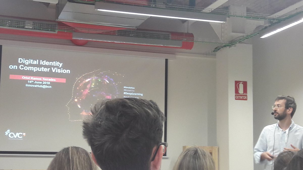 txellbassolas's tweet photo. Congrats @oriolramos @CVC_UAB for uor great presentation in #validatedID in #Innovahub @GNF_es https://t.co/q9kuVztBfH