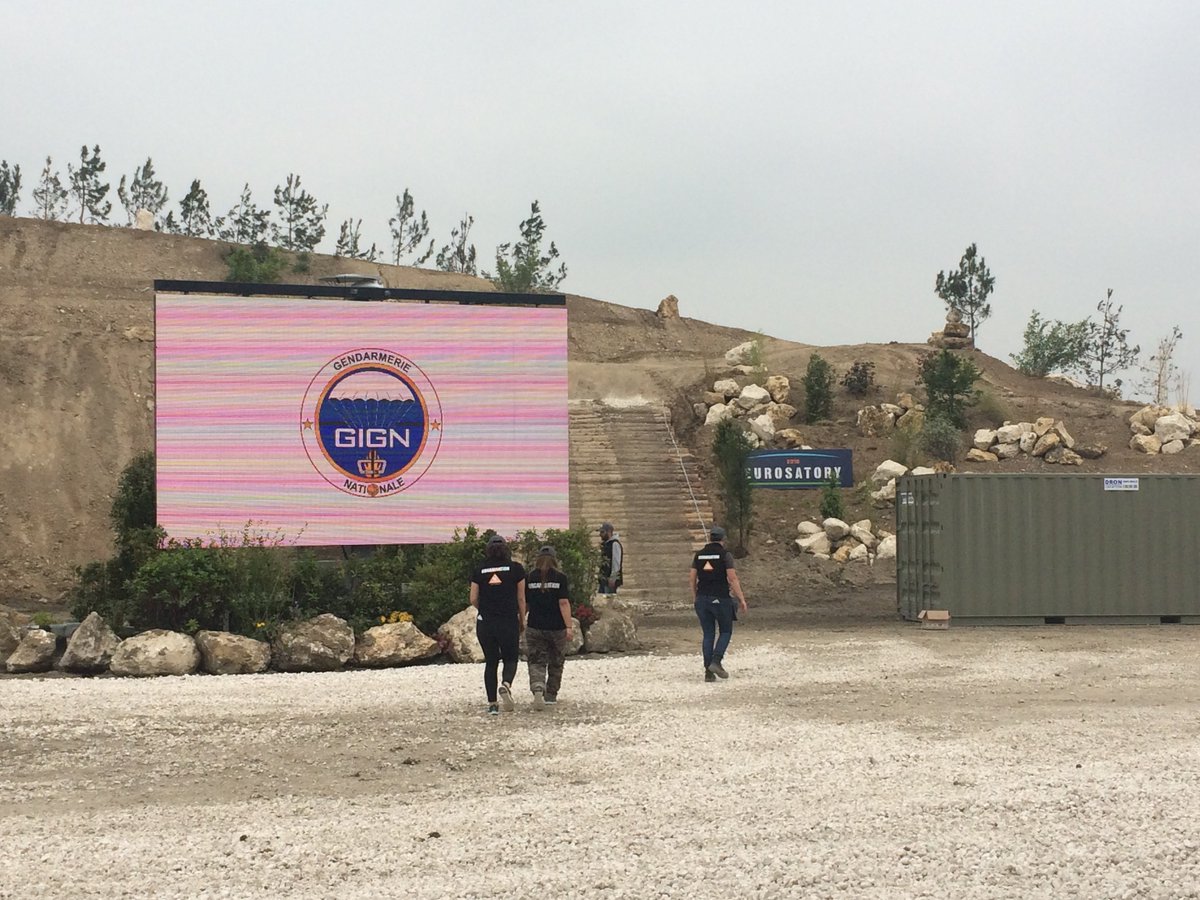 cogeseurosatory's tweet photo. Come to see Live demo: Special Task Force of Gendarmerie (GIGN) today at 2:30 pm to 3 pm in the new area accessible by foot from the new #Hall5B! #EUROSATORY2018 #EUROSATORY #LIVEDEMO #GIGN https://t.co/Q2w2eLseRN