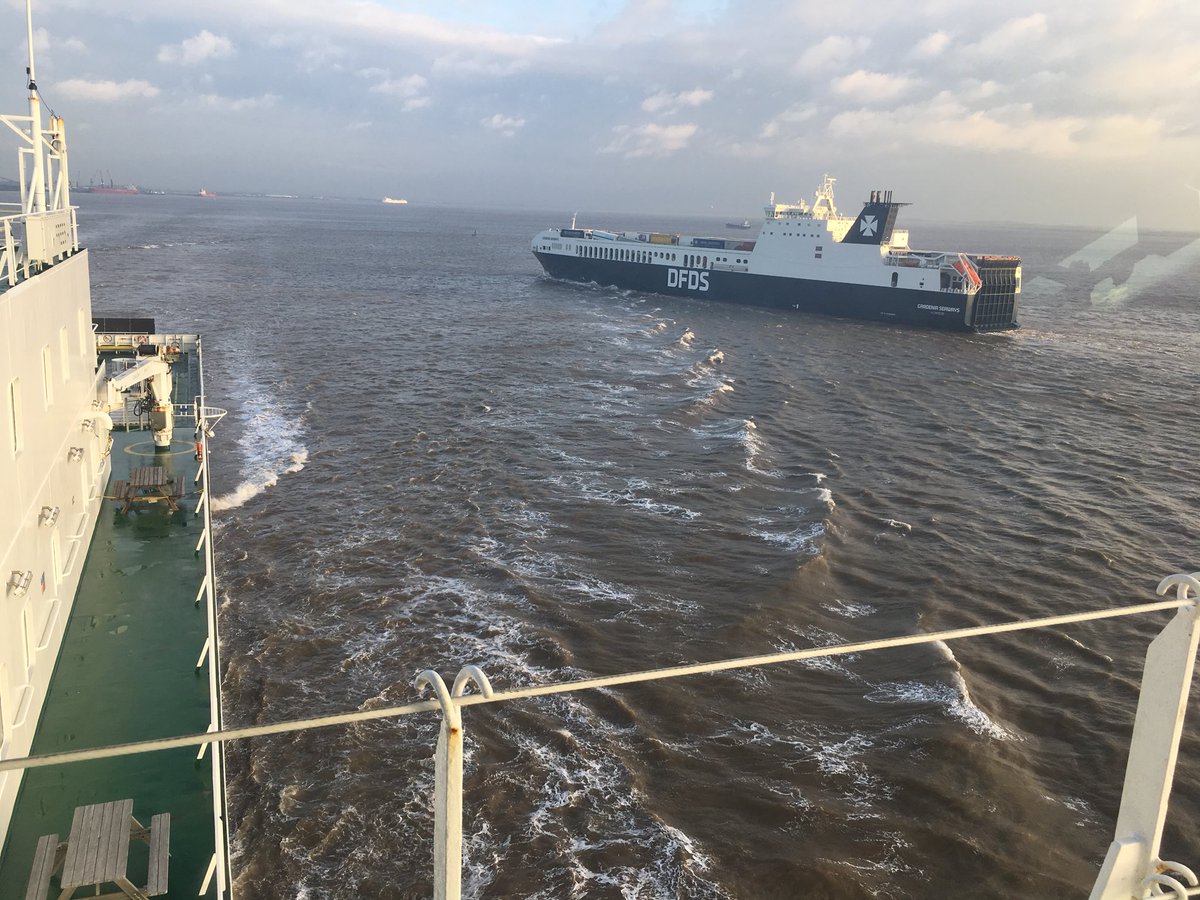 Hallenpost's tweet photo. Good morning #gardeniaseaways heading to #immingham for cargo operation #dfds #dsv #hallens #ntex https://t.co/hwKUmOYolk