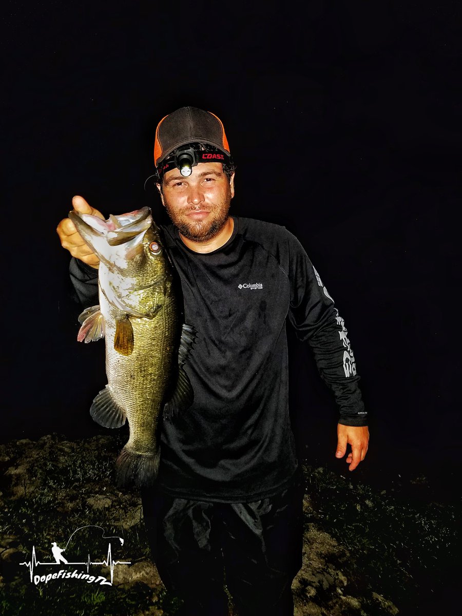 DopefishingTV's tweet photo. Fishing at night has always brought out them beautiful chunks for me.
#fishing #dopefishingtv #beautiful #nighttime https://t.co/5hghA11TCX