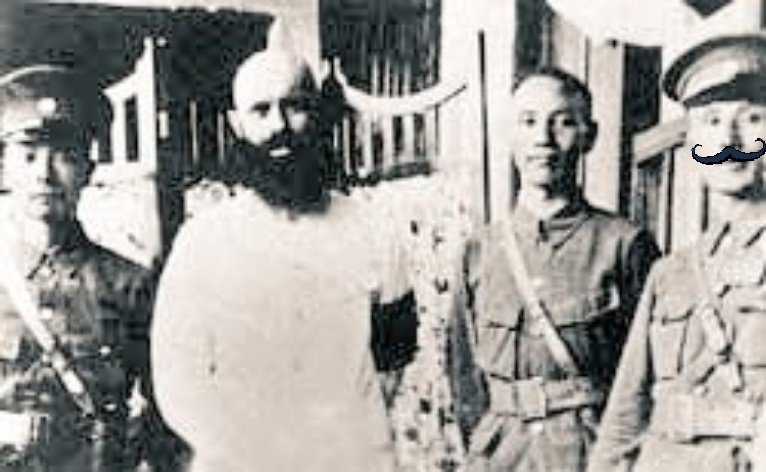 In 1925 the Chinese Nationalist Party split. Right-wing Chiang Kai-shek took over the National Revolutionary Army & left-wing Wang Jingwei took over the government. W/ Soviet troops commanded by General Michael Borodin, Kai-shek looted the Roths/Sassoon/Soong bank in Shanghai.