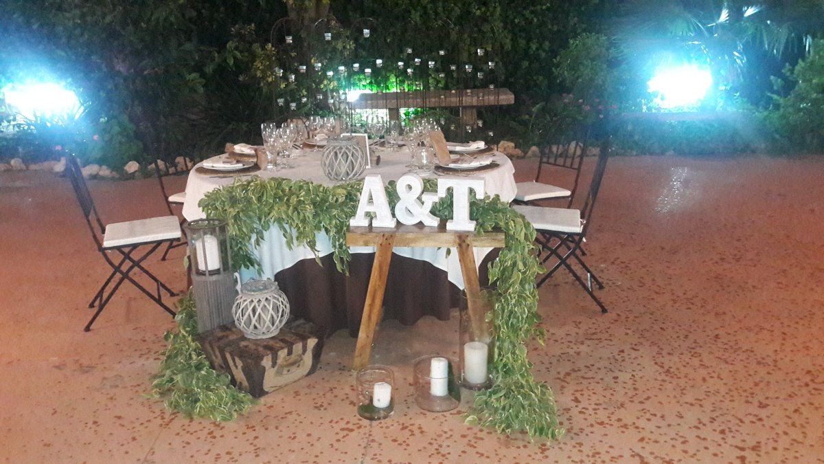 AlekHosep's tweet photo. #elpoblet #elpobletdelasatalayas #eventos #bodas #bodasnet #wedingdecor #decor #decoracioninteriores #decoracionexteriores #exterior #interior #salondebodas #alicante #spain #comuniones #bautizo #wedding #weddingceremony #weddingevents #weddingplaning https://t.co/w94PZDOpXm
