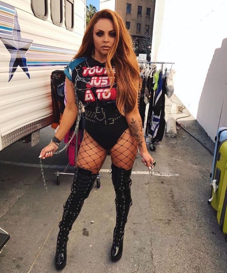Happy 27th birthday to our badass girl Jesy Nelson, we love yoooou      