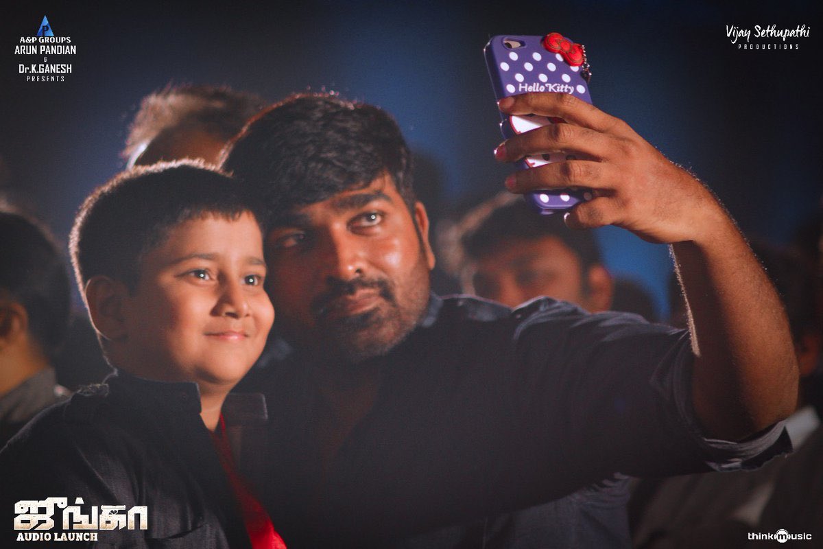 thinkmusicindia's tweet photo. An adorable click of #MakkalSelvan @VijaySethuOffl from #JungaAudioLaunch @DirectorGokul @sidvipin @dudlyraj @AandPgroups @kav_pandian @vsp_productions @editorsabu @proyuvraaj https://t.co/rmJqtnfxN0