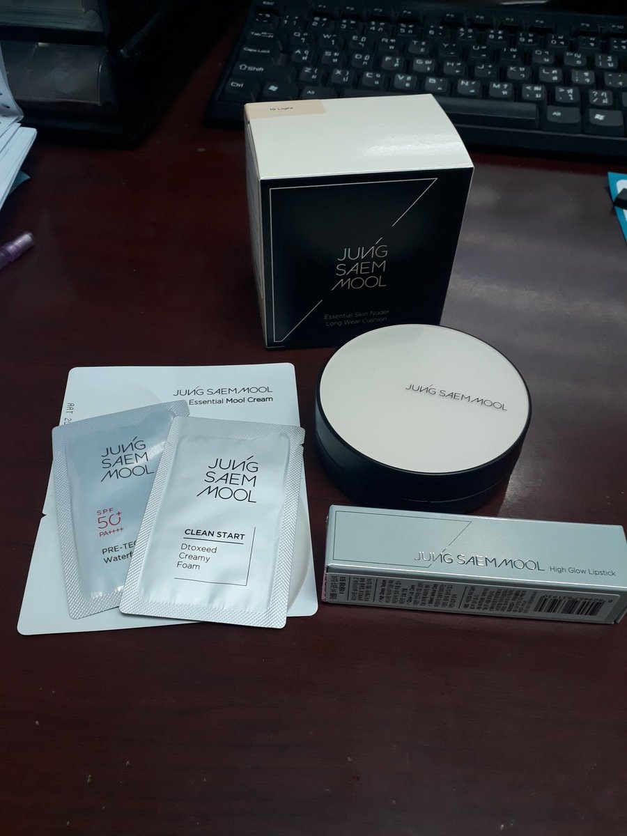NutchayaNamnuan's tweet photo. สมกับที่รอคอยเลย หน้าเนียนกริ๊บ #Sx3รีวิว https://t.co/WlqeYBUFHf