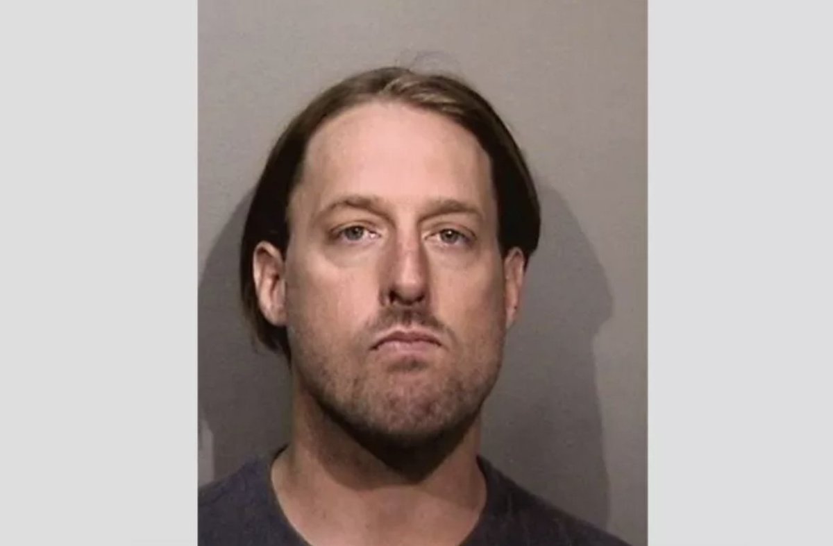 TheRoot's tweet image. White jogger who tossed black homeless man’s belongings into lake has been arrested on suspicion of first-degree robbery: trib.al/HhaZEz7