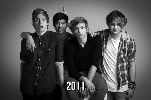 FiveSOS_Stuff's tweet photo. Does it ever drive you crazy just how fast the night changes? https://t.co/5YqLCBSBTl