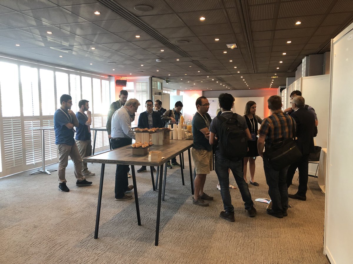 vcolizza's tweet photo. The first #netsci2018 #ChatWithExperts session ever! https://t.co/2410kgNzCv