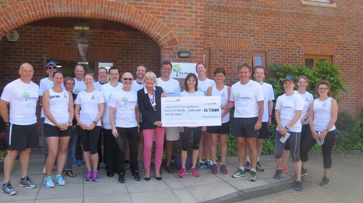 PabloAOwen's tweet photo. The @Hospicstfrancis running club have now raised a staggering £22,710 all from runners chipping in. Email paul.owen@sumtab.co.uk for more details. @carolyn_addison @HospiceCPN @MachinsLaw @SumnerTabor #berkhamsted https://t.co/sG2muDsjD3