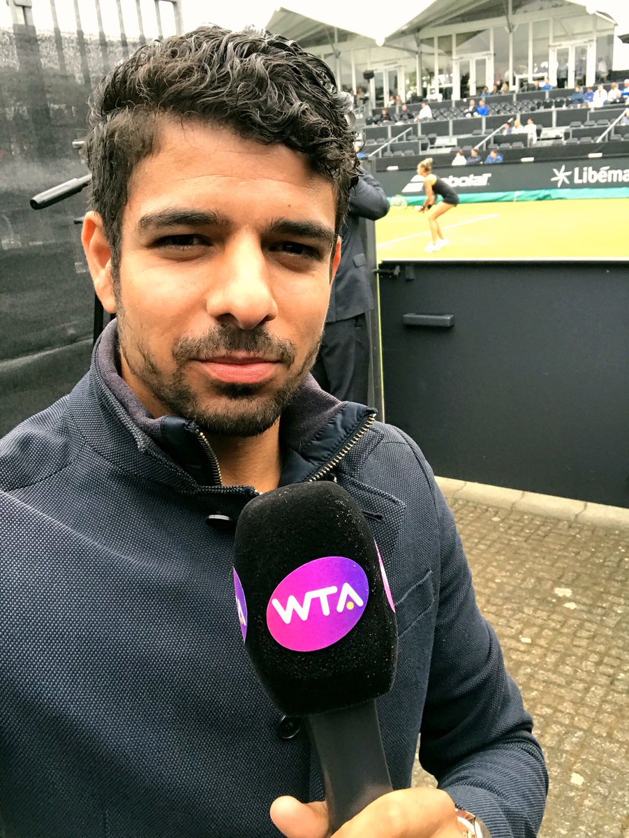 Live vanaf de tennisbaan in #Rosmalen haha 😂 even de microfoon van presentator Edward van Cuilenborg gepikt.. <a href="/NOSsport/">NOS Sport</a> <a href="/ZiggoSport/">Ziggo Sport</a> <a href="/astridwisman/">Astrid Wisman</a> <a href="/allusmedia/">Allus Media</a> #LibemaOpen #carriereswitch #lol #tennis #wta