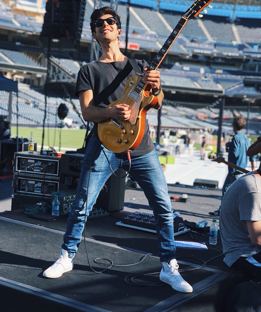 😎🎸