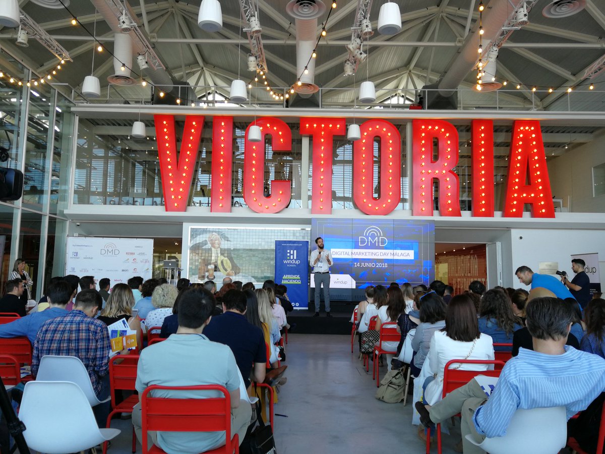 Hoy estamos absorbiendo conocimiento en el #DMD18 en la Fábrica de <a href="/CervezaVictoria/">Cervezas Victoria</a>