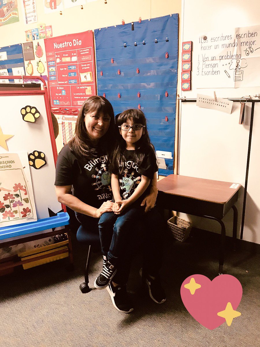 Dianuka31's tweet photo. Un año más y mi Sophia concluyó su ciclo y no sería posible esto sin su gran ayuda @k1_Harris  gracias por todo el apoyo  ❤️💕 mi más sincero cariño y agradecimiento #1ergtadonosespera https://t.co/gBtxk767HO