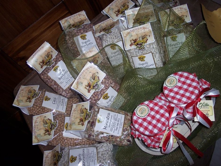 IT_S_TUSCANY's tweet photo. Vuoi scoprire il cuore autentico e genuino della #Garfagnana?
L'azienda agricola #IlGrillo propone le tipicità del territorio, con la possibilità di degustare le ricette presso il ristorante agrituristico.
Scopri i sapori Toscani su #ItsTuscany
https://t.co/fMwbsQtwOG https://t.co/DitEd6o1VT