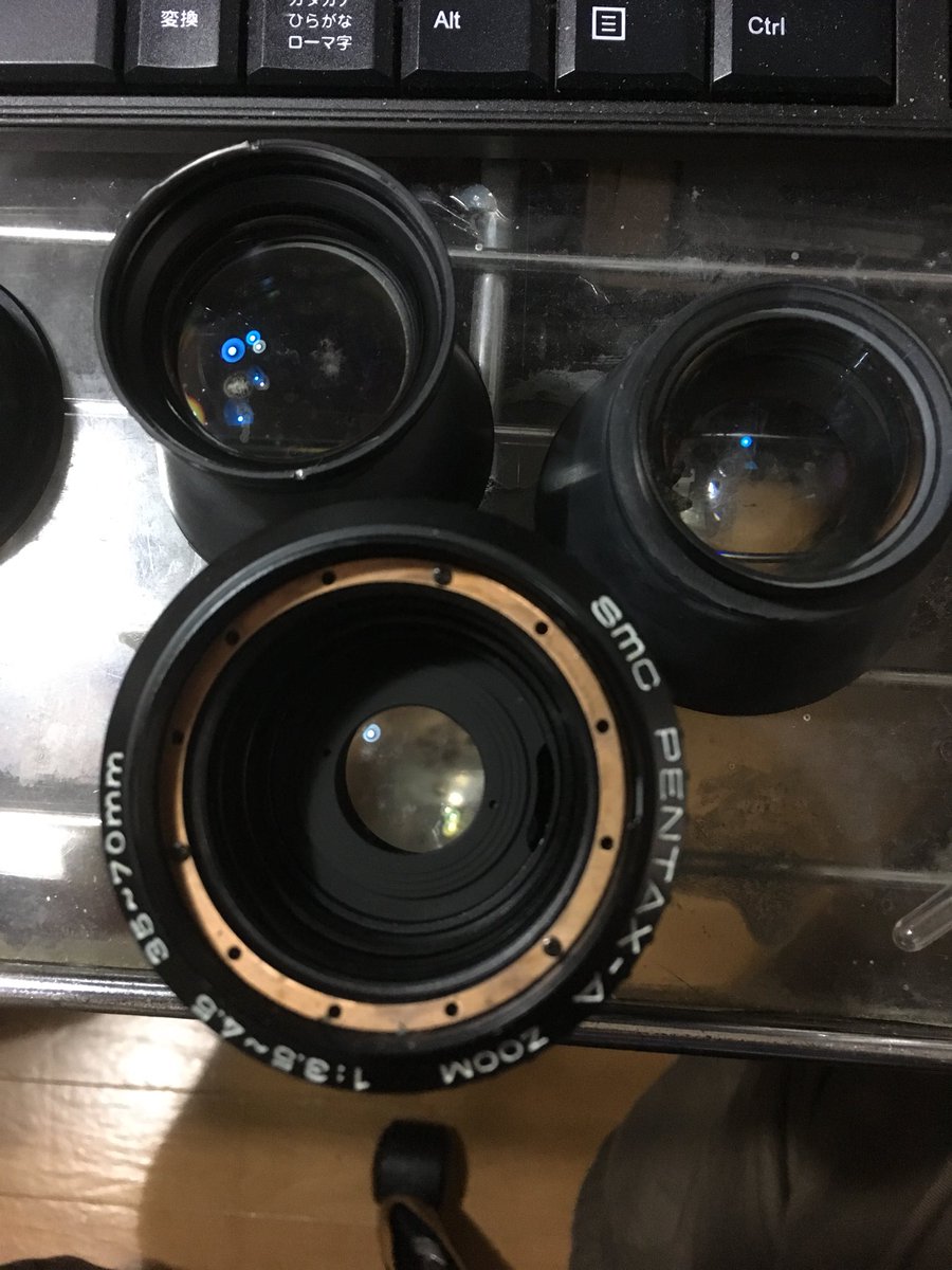 tomo7541's tweet image. SMC  PENTAX A ZOOM分解中。
中玉迄カビが有るから絞りユニットも分解だ(ToT)
時間かかりそうだが、気長にやります😅

#PENTAX
#AZOOM