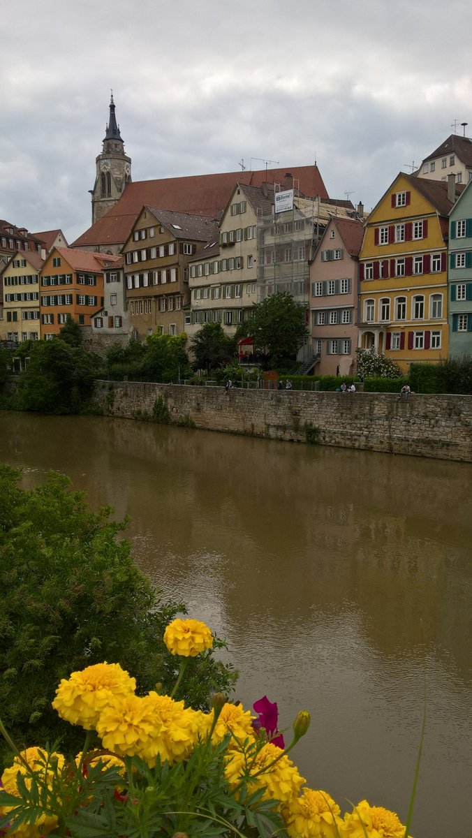 isantossalazar's tweet photo. Escribir en un lugar magnífico. Tübingen https://t.co/aLnnRLrnpu