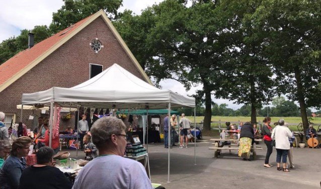 Open Huis Erve het Geurts: gezellige Zomerfair door dagbesteding en werkbegeleiding dlvr.it/QXFJLh
