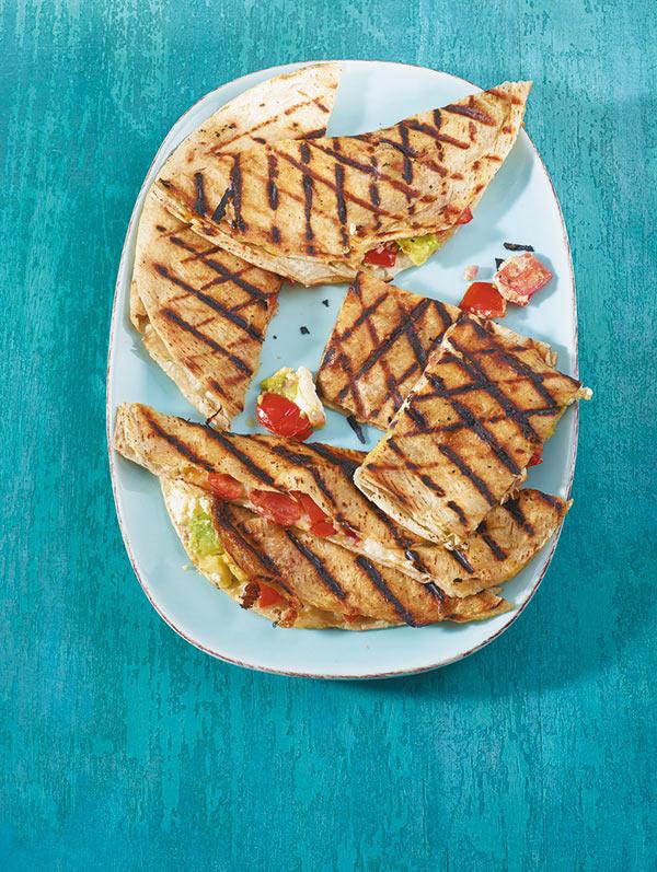 e_u_t's tweet photo. Lust auf Sandwich? Dann nehmt das: https://t.co/lbtA06FOJs #Avocado #Sandwich #Tomate #Feta #Snack https://t.co/LiHmf7Z9eT