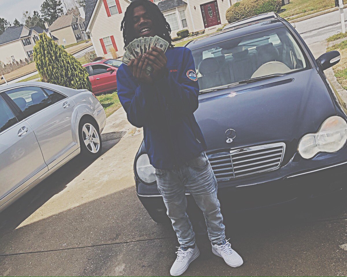 mgechapo's tweet photo. Gotta Learn Frm My Mistakes And Boss up #MGE #WholenewLevel #Mosleeptillweat https://t.co/MMNemInx1e