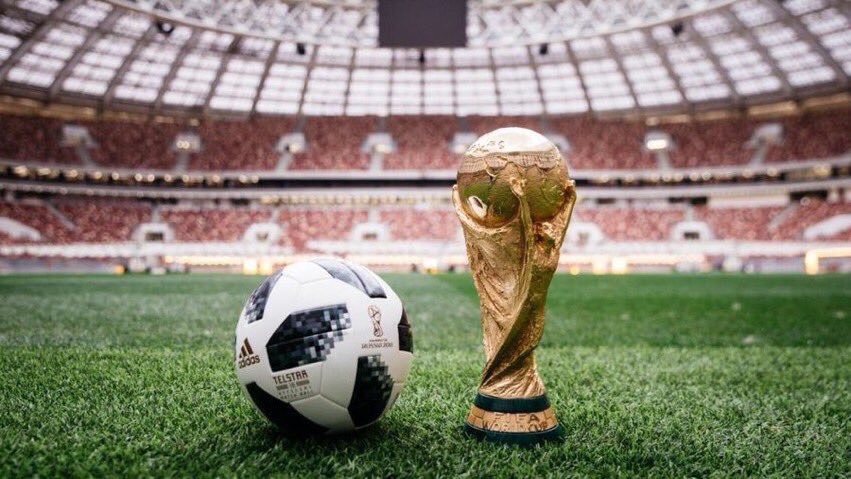 GossipRoomOff's tweet photo. Après 4 ans d’attente, c’est enfin le jour J... La Coupe du Monde 2018 débute aujourd’hui ! ⚽️🏆 #WorldCupRussia2018 https://t.co/glkUnTEEuf