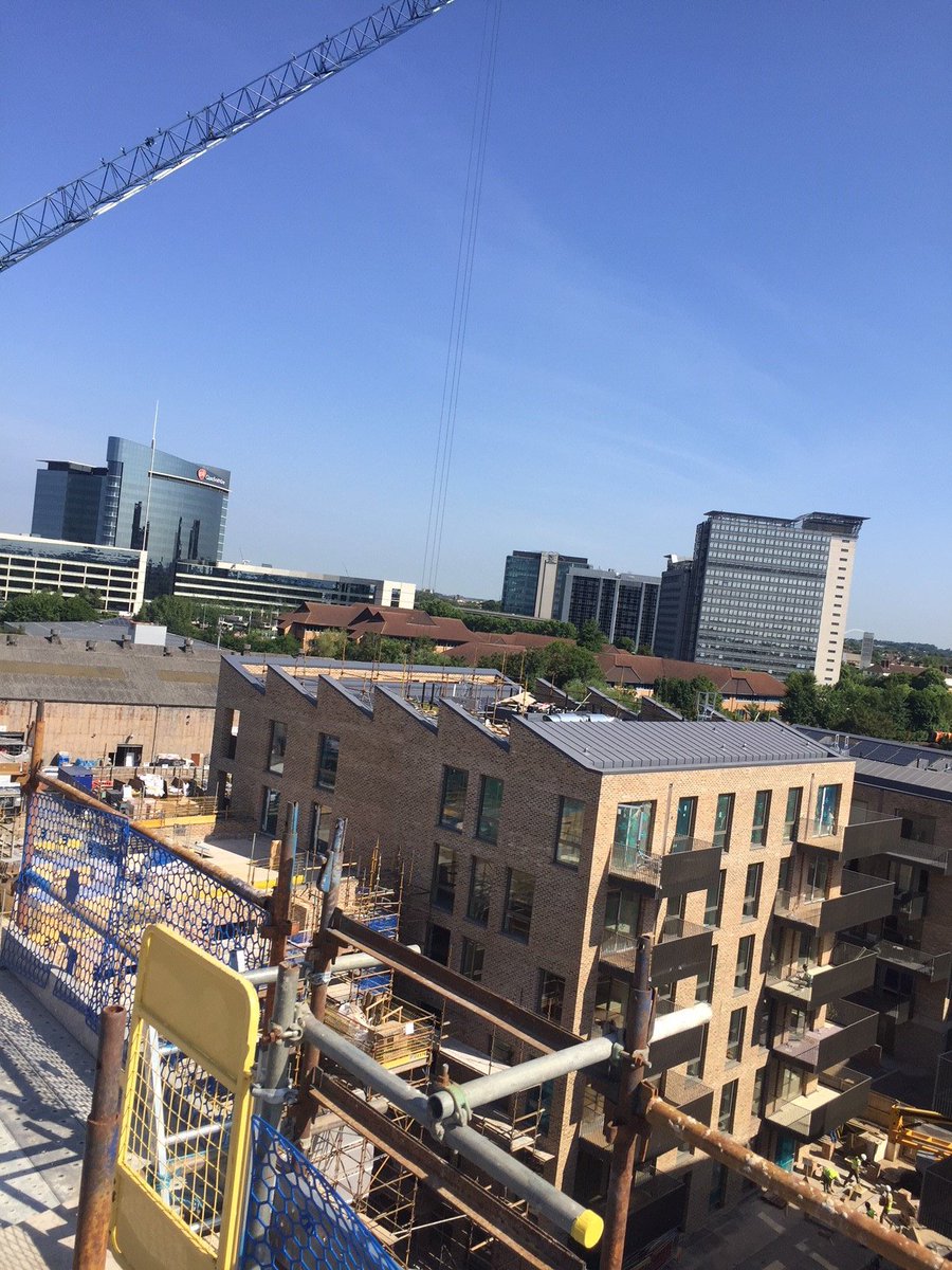 CHCGroupLtd's tweet photo. Brentford Lock Apartments in London are progressing well with 2 E blocks handed over. Blocks F3 &amp; F4 are entering commissioning phase, with the project on course for September 2018 completion.

Well done to all CHC Team members involved, keep up the great work. https://t.co/ci5H3oSjEq