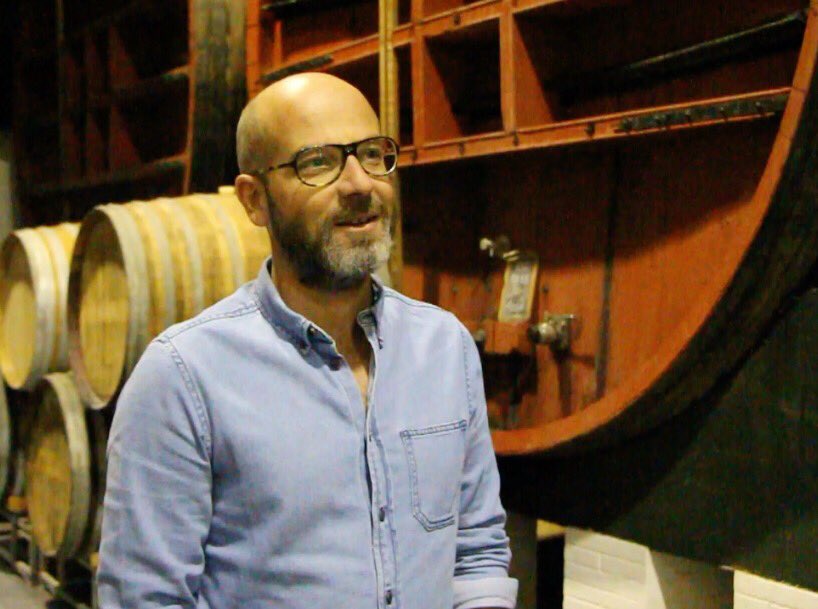 Une matinée avec Nicolas Raffy, l'homme de l'ombre du <a href="/MASAMIEL/">MAS AMIEL</a>, un domaine du Roussillon réputé pour ses vins doux naturels, également surprenant sur des vins rouges secs de haute expression ! Bientôt notre entretien vidéo à découvrir.
#Roussillon #Maury #vin #MasAmiel