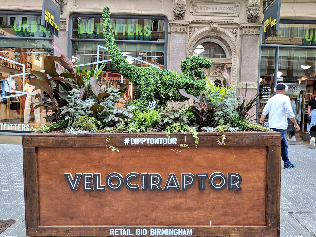 AmandaThurlow's tweet photo. Call me crazy but I feel like I'm being stalked by dinosaurs! Now there's a topiary trail of Jurassic predators around #Birmingham! I'm blaming @DippyOnTour! It all started when he arrived @BM_AG. Read my blog on #DinewithDippy experiences
https://t.co/6D3VAS05RD #DippyOnTour https://t.co/gwyd3sjopE