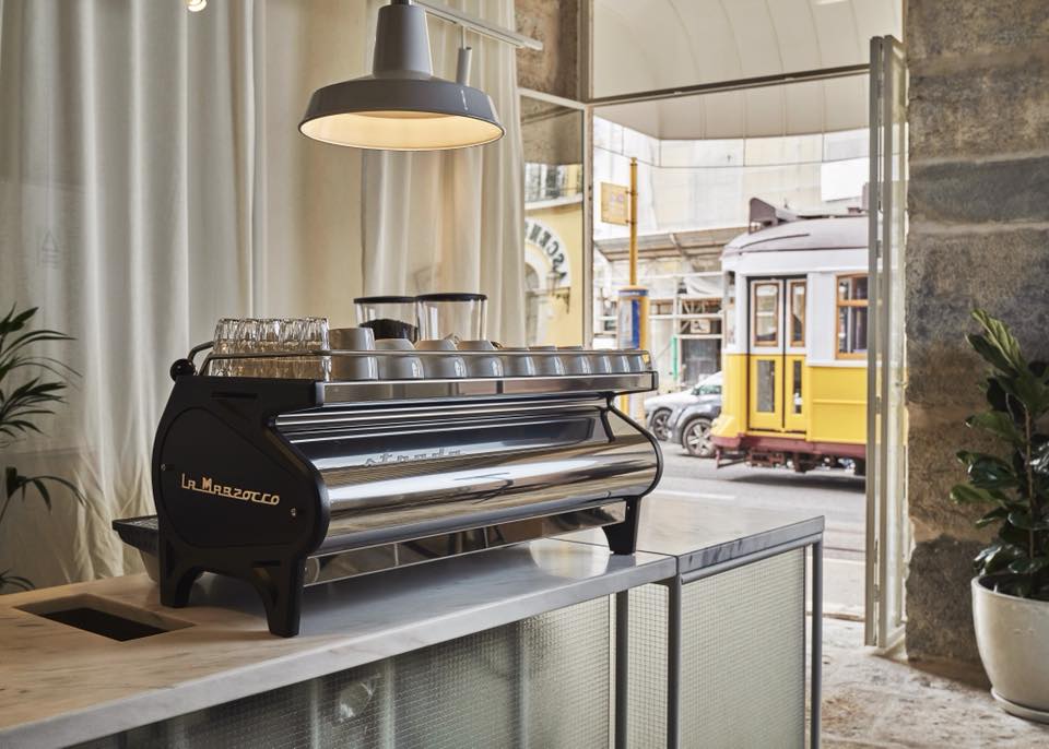 MDannoG's tweet photo. #ThePlaceToBe : #Comoba #Lisboa βοΈβοΈ
https://t.co/NBpkOQSVYz
#food #coffee #matchabar #Portugal #coffeeshop #restaurant #lunchbreak #brunch #espressobar #organicfood #seasonalfood #HealthyFood #specialtycoffee #LaMarzoccoStrada https://t.co/XeUvUz7g1U