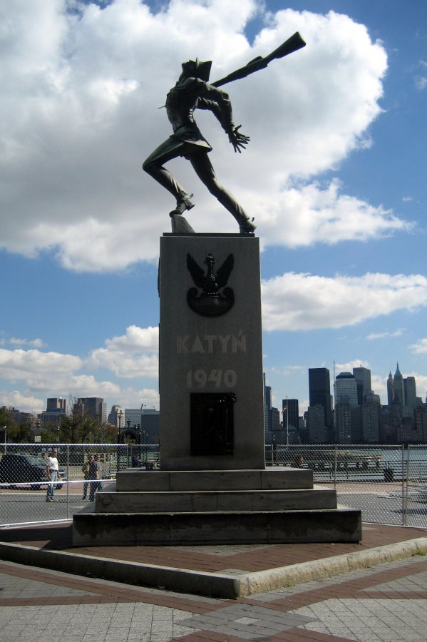 BobrzycaZwinna's tweet photo. Wspaniałe wieści!
#SaveKatynMonument przechodzi kolejną fazę,
nowe miejsce pomnika w Jersey City przyjmie jego nazwę 'Katyń Memorial Square" i zostanie wydzierżawione Polsce na wieczność, a nie na 99 lat💪 https://t.co/Lv5BDSzXZ1
