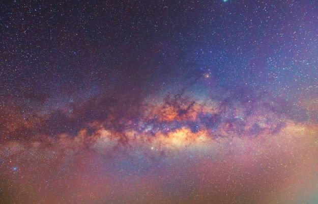 AffiliateCartek's tweet photo. #COSMOTries: I Went to An Astrologer For a Reading – Here's What Happened https://t.co/0bV3RVRaDo https://t.co/0zszVwB0Kt