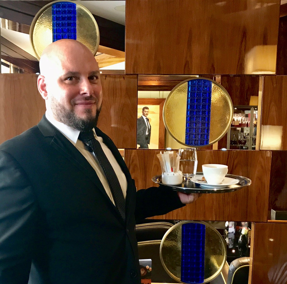 No dream coffee without a sincere smile! 
#MOpeople #servicefromtheheart #MandarinOrientalGeneva