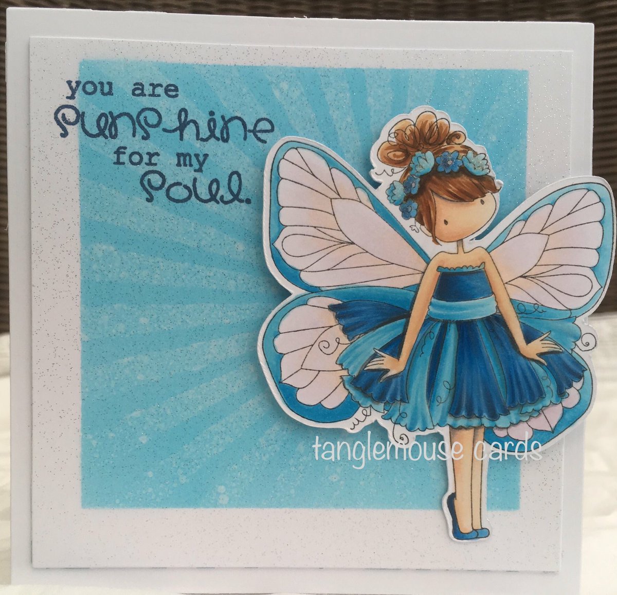 Some days you just need that sunshine for the soul! <3 pocketmags.com/making-cards-m…
tanglemousecards.blogspot.com/2018/06/sunshi…
diestodiefor.com/proddetail.php… @stampingbella @diestodiefor @MakingCards #copics #cardmaking #ilovecolouring #ilovecolor