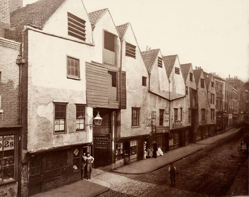 Heritage1st's tweet photo. The Victorian Photographic Society That Tried To Preserve ‘Old London’ In capturing images of doomed buildings, they documented the city they thought they were losing. https://t.co/Y3k3ez5OsK #heritage https://t.co/Pe9VOoTdAg