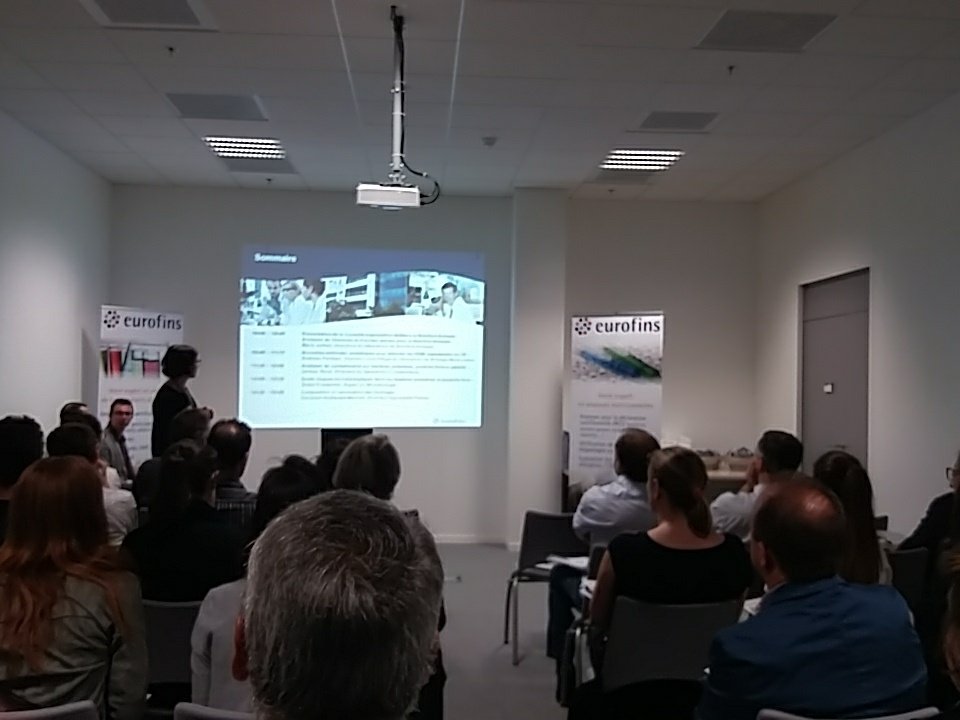 Beaucoup de monde chez <a href="/eurofins/">Thiago Eurofins</a> aujourd'hui avec les journees portes ouvertes Alimentation Animale #fourrage #nantes #ouverture