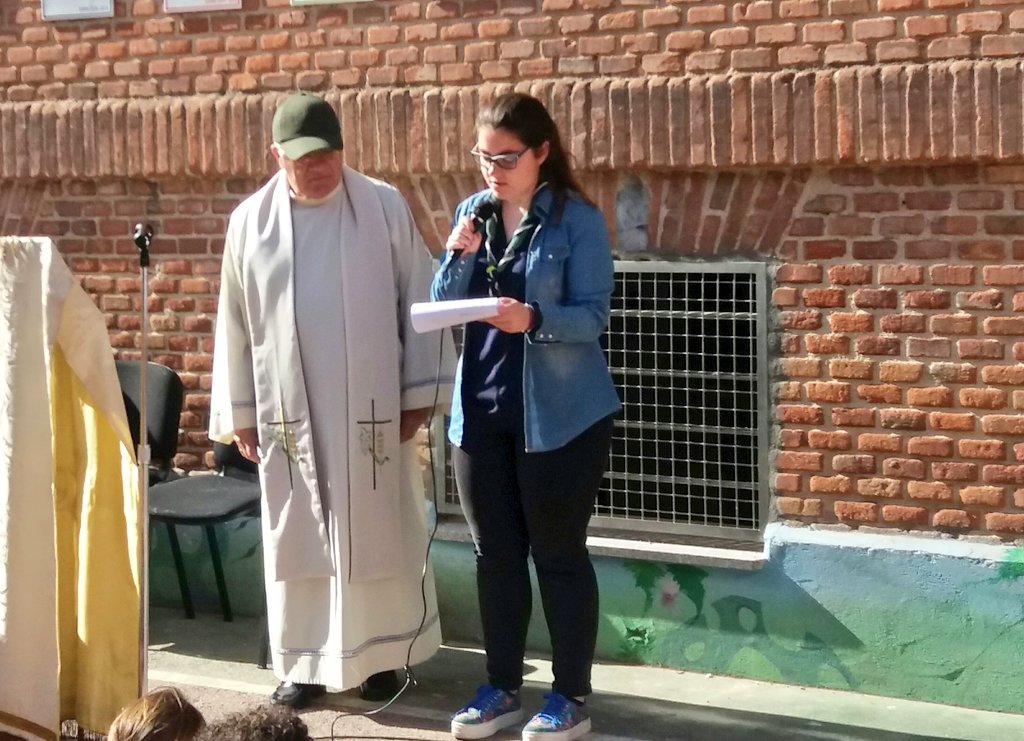 colegioSASR's tweet photo. #eucaristía #acciónDeGracias #compartir #comunidad #vida #alegría #fe #finalCurso #todoParaTod@s #marianistas https://t.co/ezkcNTny0o