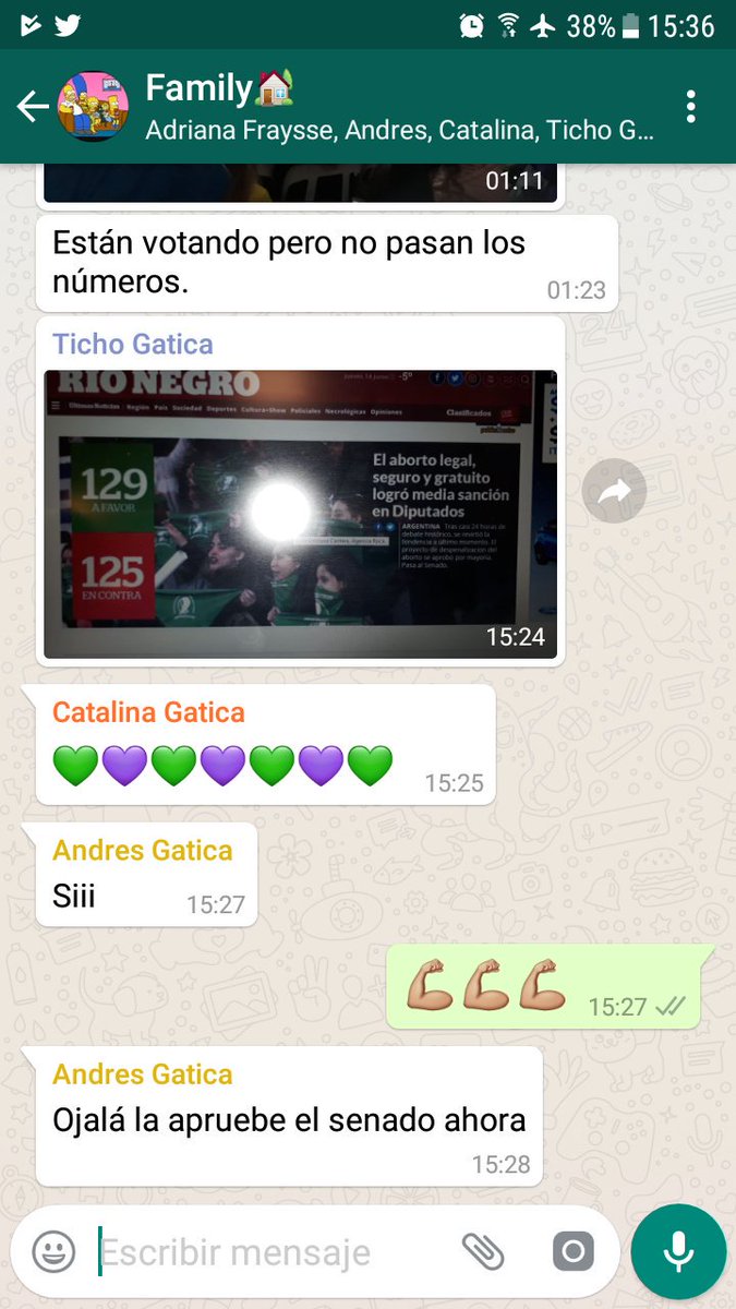juc_f's tweet photo. La flia 💚 https://t.co/PwVym8kY6u