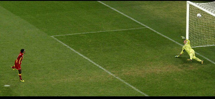 RazakDaru's tweet image. Ghana shall forever remember this painful penalty miss. 😥

#WorldCupDiaries
