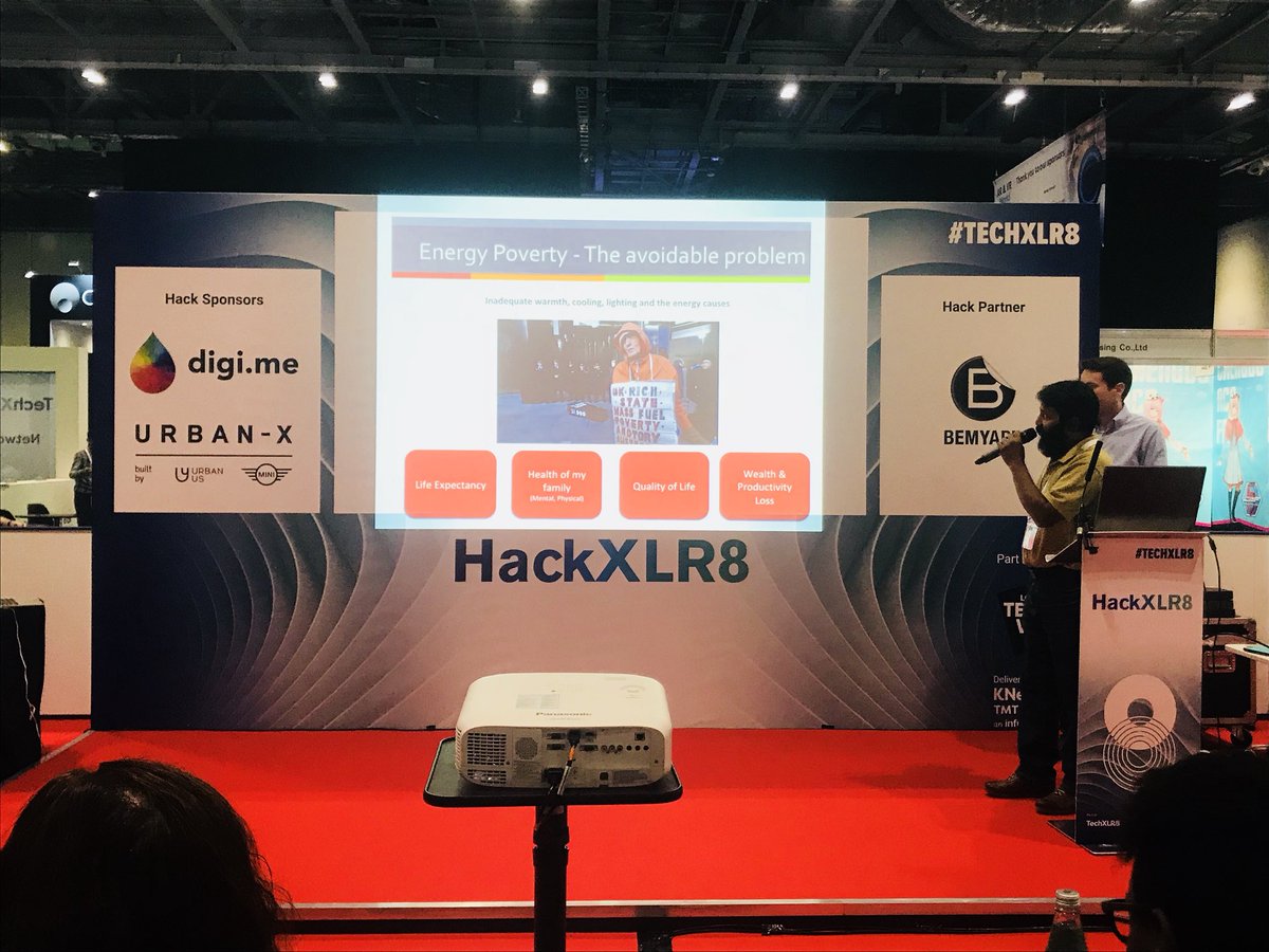 BeMyAppEMEA's tweet photo. Next up is Givenergy addressing energy poverty by allowing communities to help each other by sharing energy in real time #HackXLR8 https://t.co/GuJUho1z4m