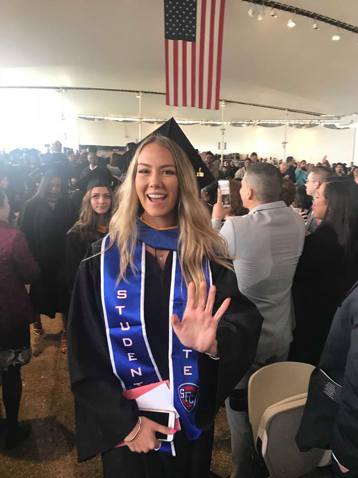 SFCALUMNI's tweet photo. Congratulations to our Graduate of the Day: Alex Delaney. We are proud to have you as our alumna! #SFCGrad2018 #gradonthewater https://t.co/FWtxxRAaCp