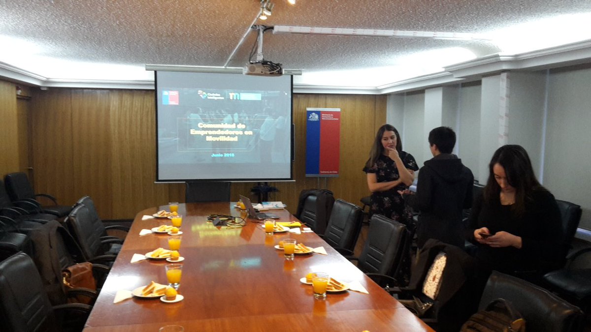 Ciudades Inteligentes (@ciudadinteli_cl) on Twitter photo Hoy es un día especial!!! Recibido a miembros de la Comunidad de Emprendedores en Movilidad junto a nuestro subsecretario <a href="/J_LDominguez/">Jose Luis Domínguez</a> en el 1er encuentro del 2018 <a href="/MTTChile/">Ministerio de Transportes y Telecomunicaciones</a> <a href="/KAPPObike/">KAPPO - App Ciclista</a> <a href="/recorridoCL/">recorrido</a> <a href="/A_Dedo/">A-Dedo es AllRide</a> #joycar #simpliroute Hoy es un día especial!!! Recibido a miembros de la Comunidad de Emprendedores en Movilidad junto a nuestro subsecretario <a href="/J_LDominguez/">Jose Luis Domínguez</a> en el 1er encuentro del 2018 <a href="/MTTChile/">Ministerio de Transportes y Telecomunicaciones</a> <a href="/KAPPObike/">KAPPO - App Ciclista</a> <a href="/recorridoCL/">recorrido</a> <a href="/A_Dedo/">A-Dedo es AllRide</a> #joycar #simpliroute