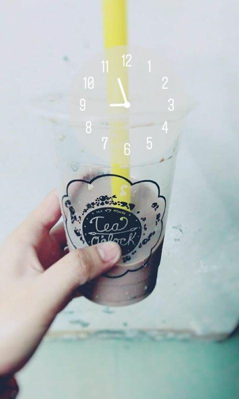 bethchai098's tweet photo. Cold day! Makes me feel good!
#cool 
#coldday 
#MilkTea 
#teaclock https://t.co/WOyi5brjo6