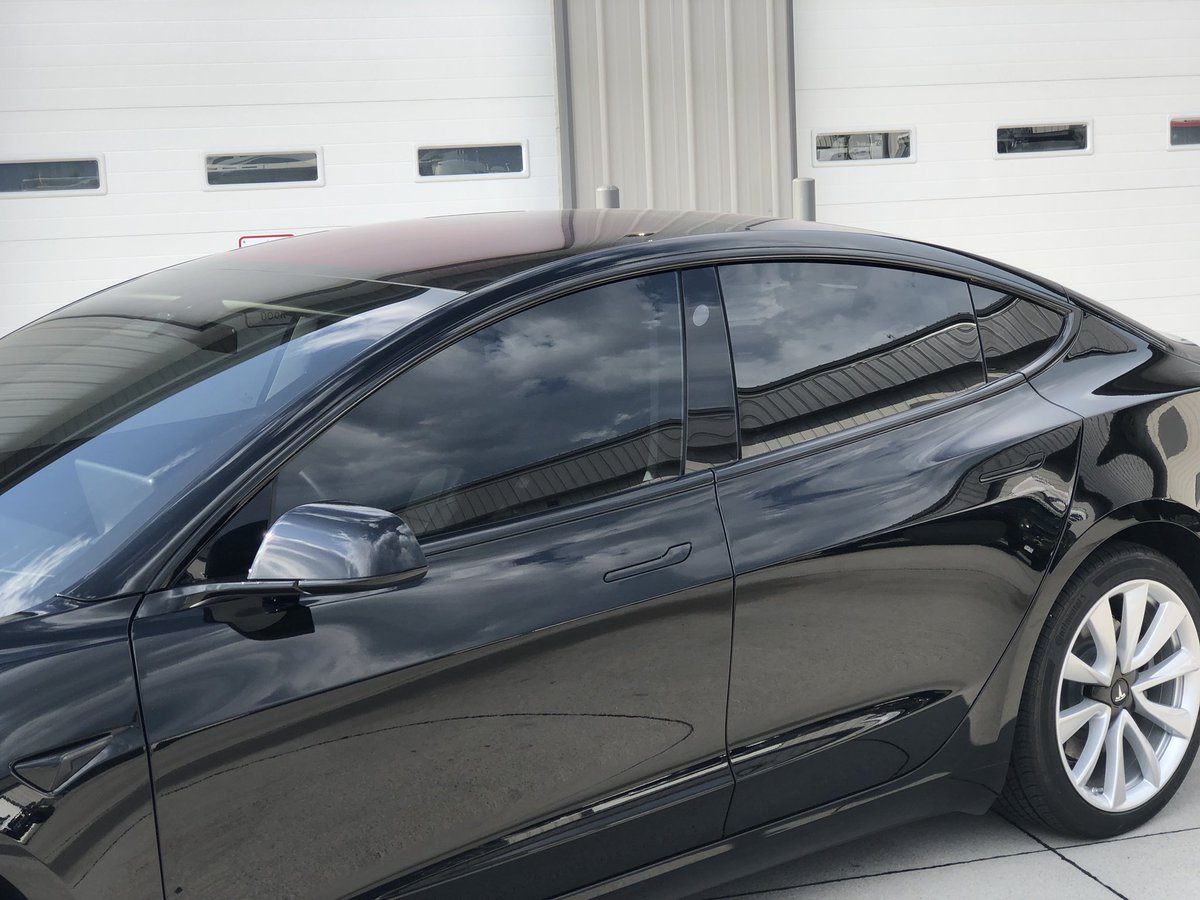 GP_Customs's tweet photo. 2018 #Tesla #Model3
Done and Delivered ✅
#CeramicPro
#Suntek Tint & PPF
#BLVCKPVCKAGE
#Wrap
#TeslaModel3 #TeslaModelS #TeslaModelX
@elonmusk
#GPCustoms #GPC #1STPSHP https://t.co/U11mdVsDiW