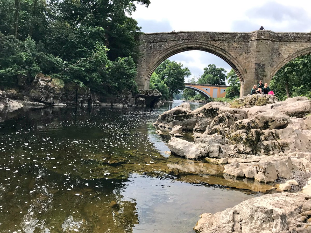 keswickbootco's tweet photo. @LordCgul @CumbrianRambler @CumbriaWeather @ChrisJCoates @herdwick_gal @Catstycam @glocky9 @Mounta1n_Mike @JUDITHM58257161 @Rambler_Jan It’s in Kirkby Lonsdale near the church  it’s called dales https://t.co/IrqfWrXybX  and I’ve just discovered there ON LINE OMG 😮 #NotJustPies https://t.co/ZShGPNx9W7