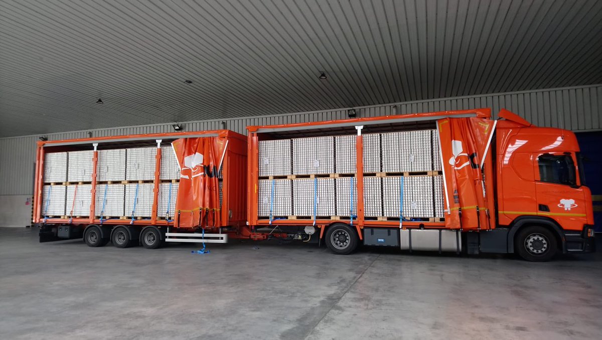 @Koldo 8061KKS nuestro #superconductor  #cargando #envasesmetálicos vacíos en #francia🇫🇷 #nuevaflota2018 #expertise 🔛🔝🚚#asesoramientogratuito #empresaconmasde30años #orangetrucks #cargasseguras #24hours #almacenaje #logistics #instatrucks #calidaenelservicio #instadriver