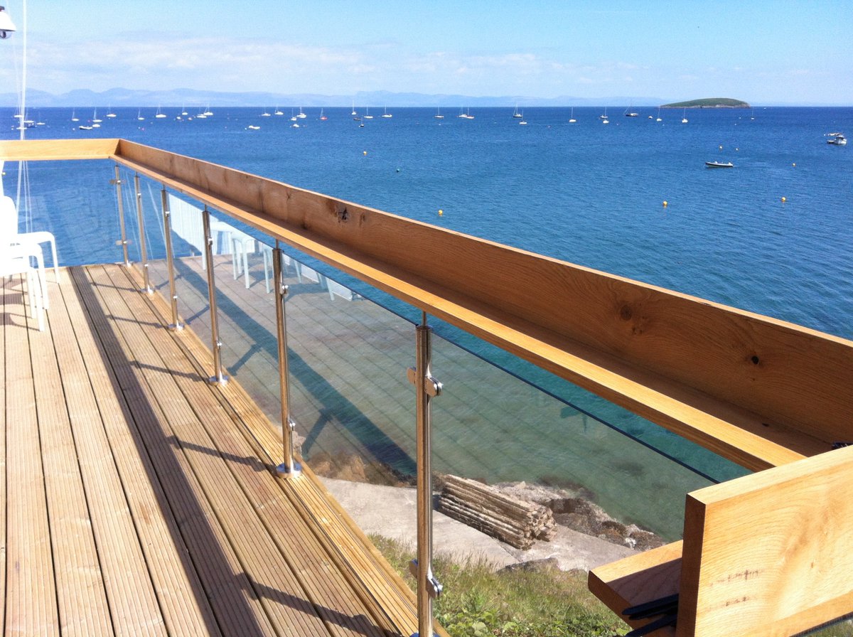 What a view from this beautiful balcony at the Yacht Club.

#Sunrock #Balcony #YachtClub #Design #Construction #ExteriorDesign #Detail #Construction #Architects  #OutdoorLiving #OutdoorDesign  #BeautifulBalcony