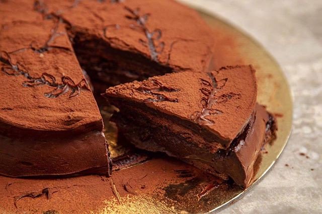 WeinersChocolat's tweet photo. This Father’s Day, spoil Dad with The Magic Affair - the gift that will awaken his senses!
Order now and get it by Saturday afternoon.
#... https://t.co/MFc2PWUdo2