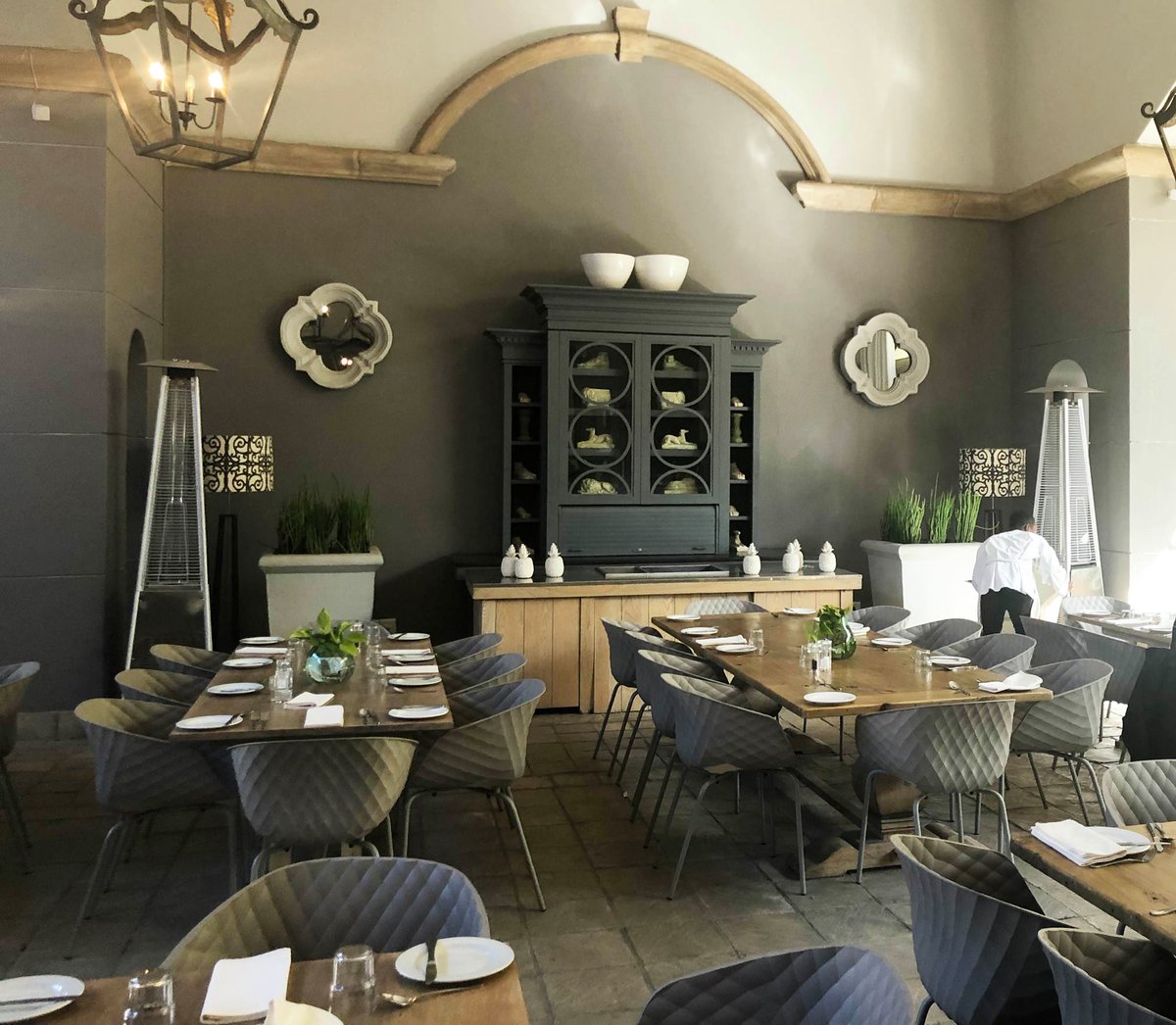 Uni-Ka #armachair with turtle-dove frame and seating finishes at The Forum at The Campus in Johannesburg, South Africa. 
Thanks to <a href="/SWCONTRACTS/">SW CONTRACTS</a>!

More on: bit.ly/2JAxtAL

#metalmobil #metalmobilspaces #contractfurniture #designfurniture