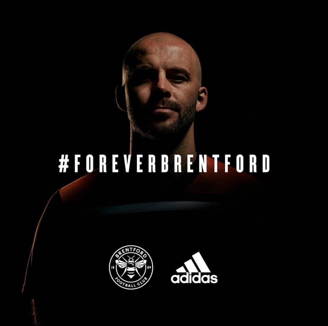 DavidJHunt's tweet photo. Humbled... Thank you @BrentfordFC #ForeverBrentford #foreverabee 🐝 https://t.co/4JA14RjI9q