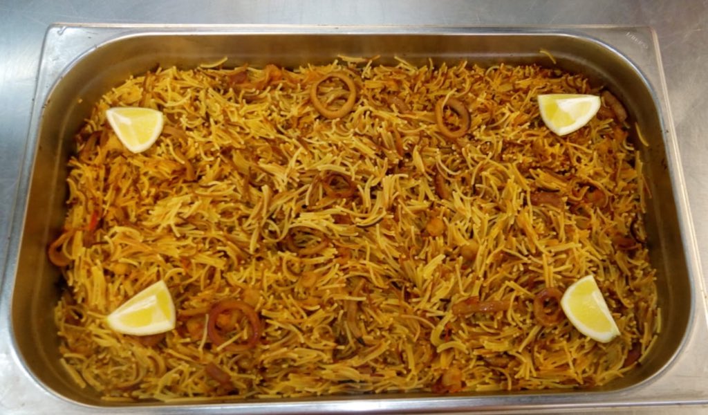 Quina bona pinta 😋😋 Última fideuà del curs 2017 - 2018. Bon profit a tothom. <a href="/EscolaVirolai/">Escola Virolai</a> @CIvirolai @AMPAVirolai <a href="/EscolaReina/">EscolaReinaElisenda</a>